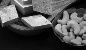 kaju main paye jane vale poshan protine