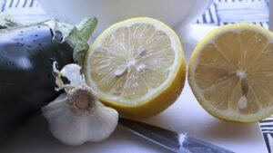 Nimbu pani pine ke health benefits aur face glow ke liye fayde